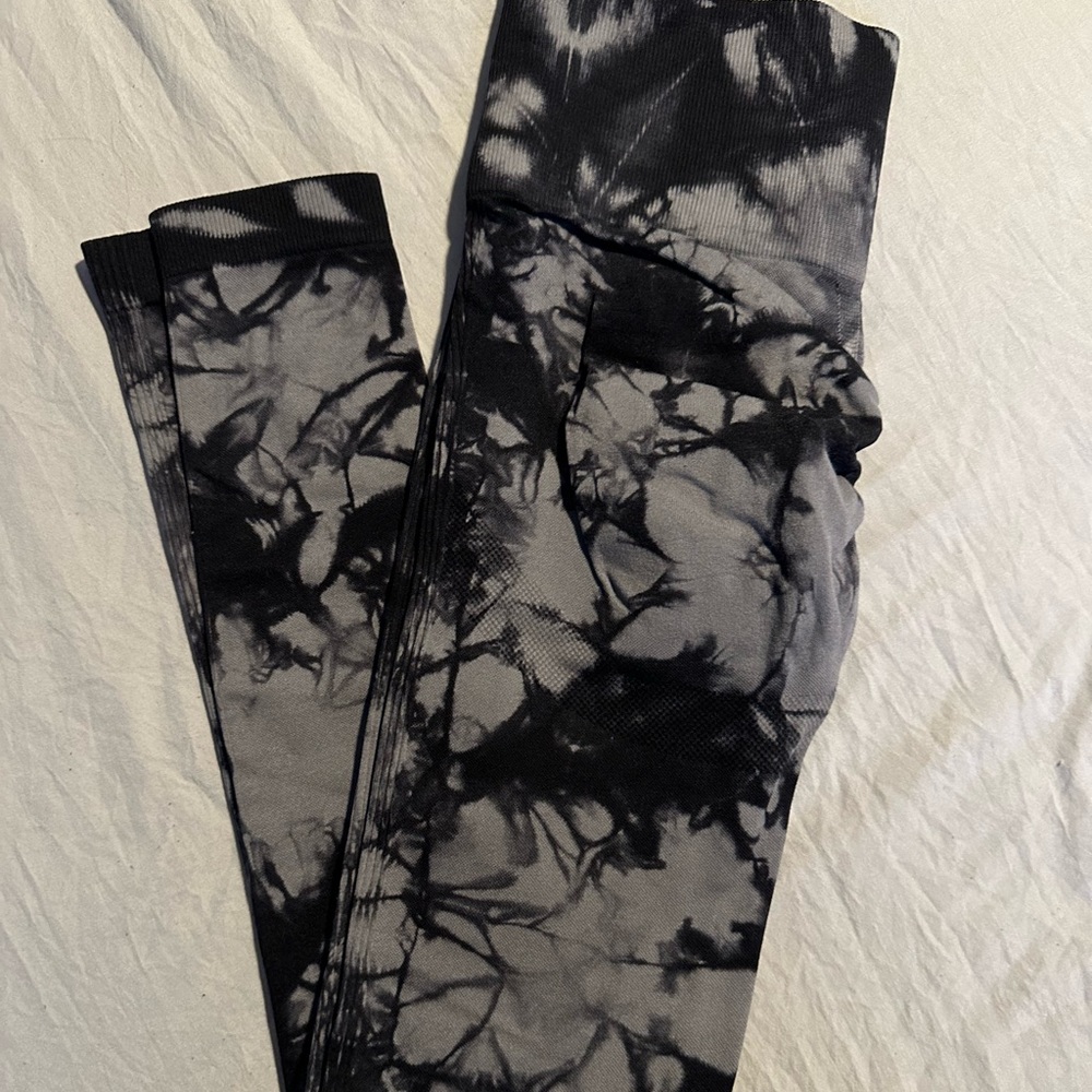Shein - Small - Picture 2 of 5